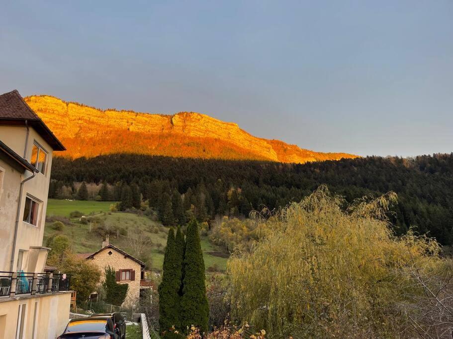 Magnifique Maison Renovee, 10Pers Rencurel Bagian luar foto