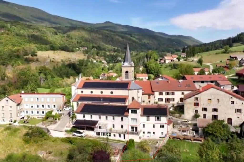 Magnifique Maison Renovee, 10Pers Rencurel Bagian luar foto